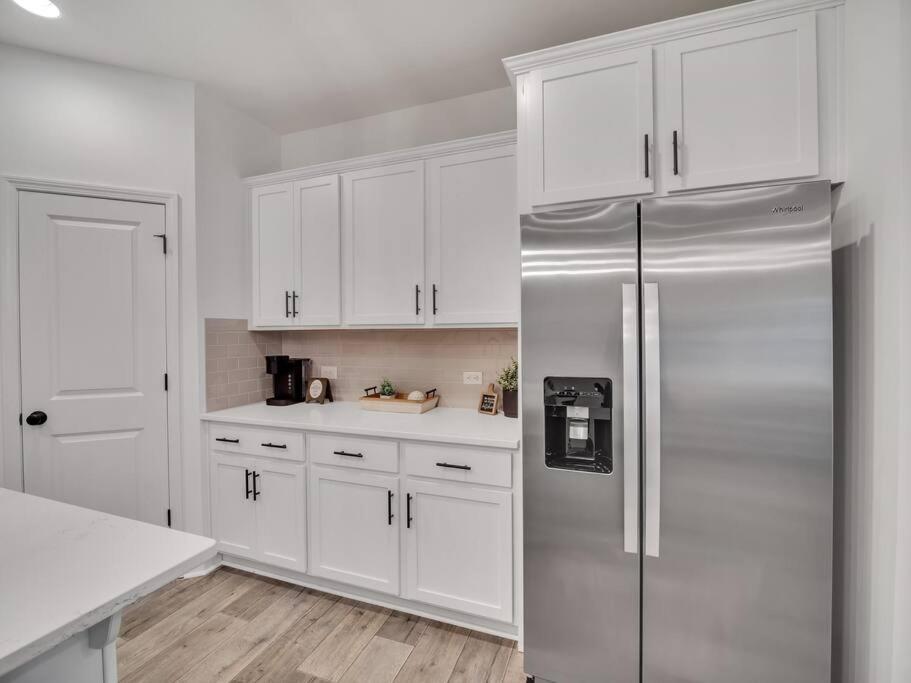 Gorgeous New Townhome/Charlotte! Экстерьер фото