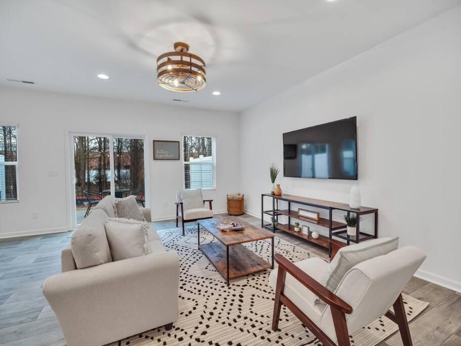 Gorgeous New Townhome/Charlotte! Экстерьер фото
